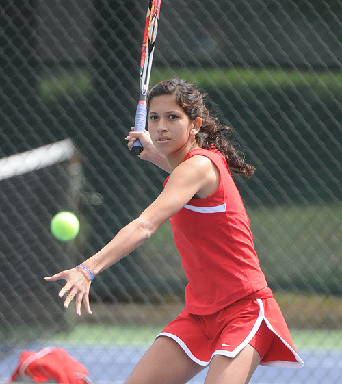 Dowling Downs UDC, 7-2, in Women's Tennis