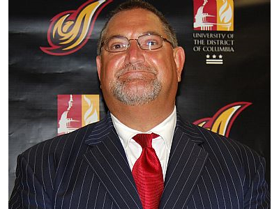 Coach Jeff Ruland