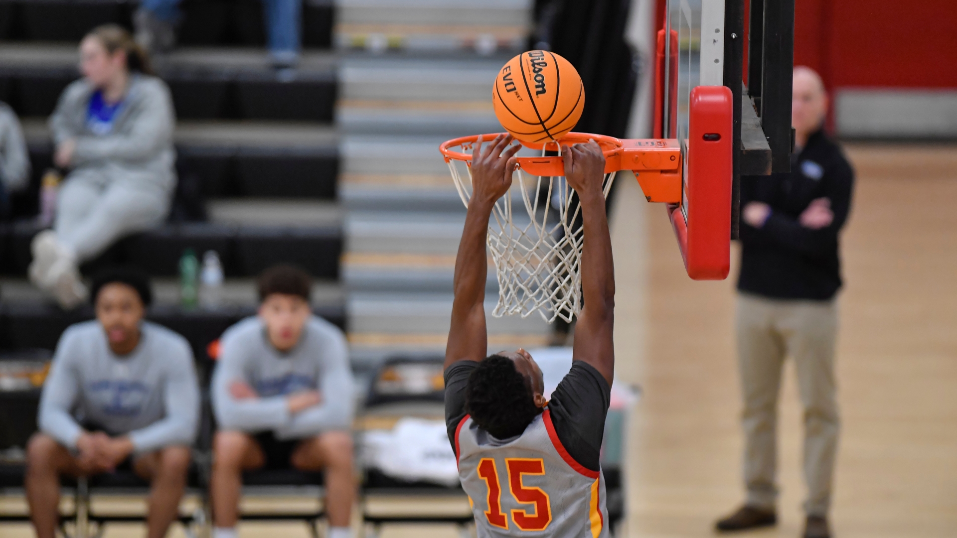 Roache Leads UDC with 22 Points Against Molloy