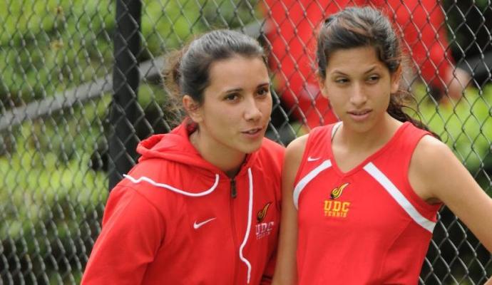 Maria Vitkna and Jessica Nunez