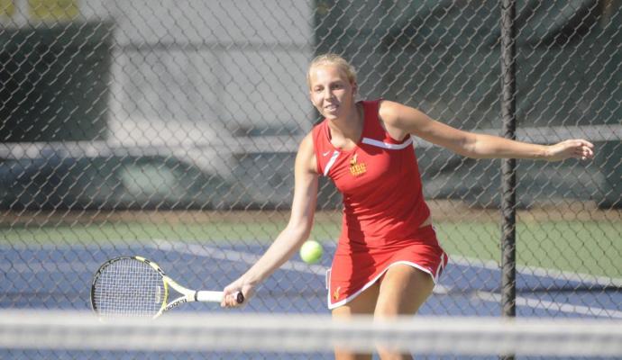 In the No. 2 doubles match, Nepivodova won 6-0, 6-0 against opponent Avelar